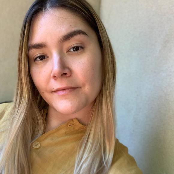 Meet your Posher, Daniela - Picture 1 of 1